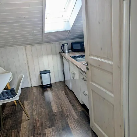 Modernes Zum Wohlfuehlen Apartman *