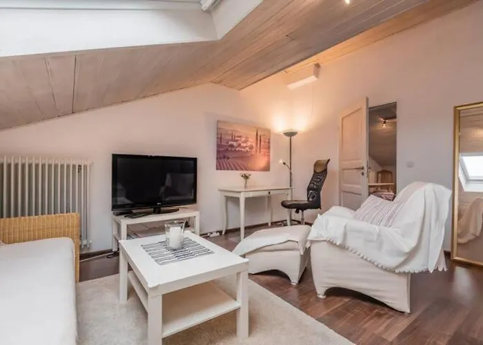 Modernes Zum Wohlfuehlen Apartmán *
